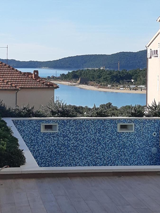 Croatica Podsolarsko Sibenik
